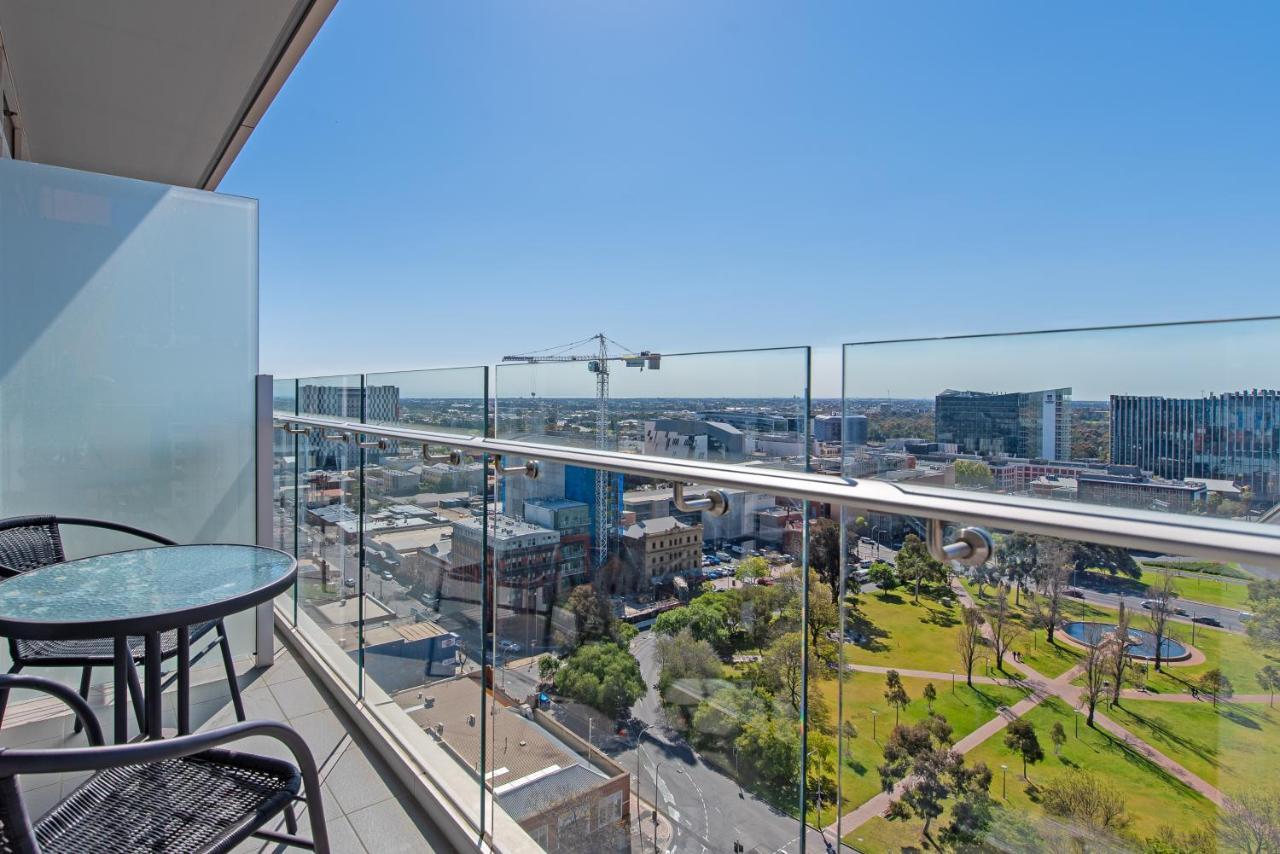 Vision On Morphett Adelaide Central Extérieur photo